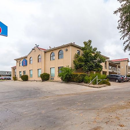 Motel 6-San Antonio, Tx - Fiesta Trails エクステリア 写真