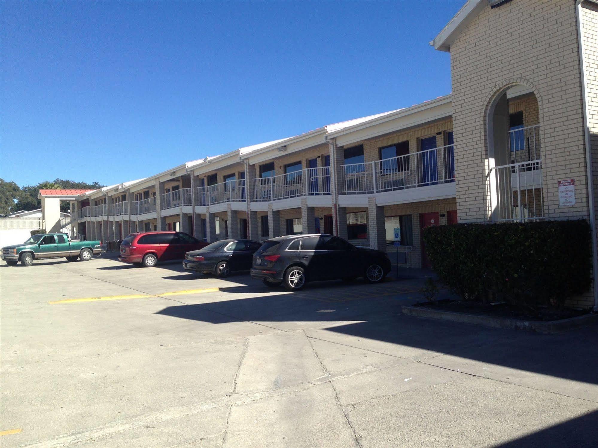 Motel 6-San Antonio, Tx - Fiesta Trails エクステリア 写真